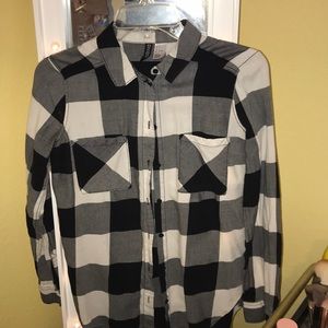 H&M black and white flannel